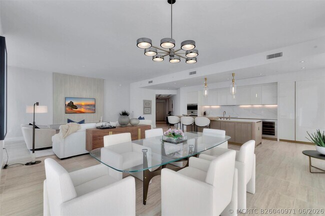 Building Photo - 525 N Fort Lauderdale Beach Blvd