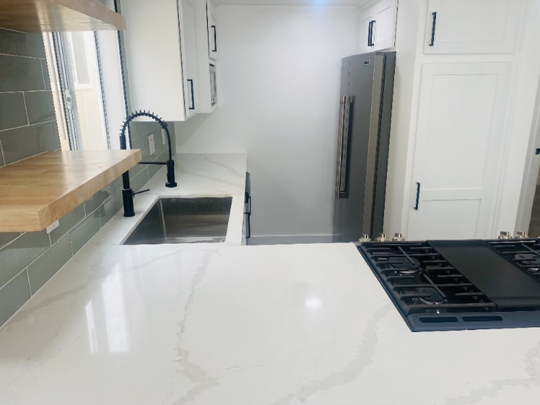 Building Photo - 213 Moonstone St