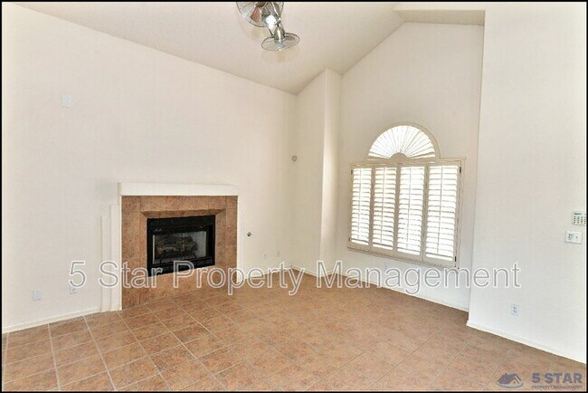 Building Photo - 6372 Franklin Ridge Dr