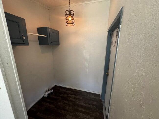 Building Photo - 1827 Leesburg Blvd