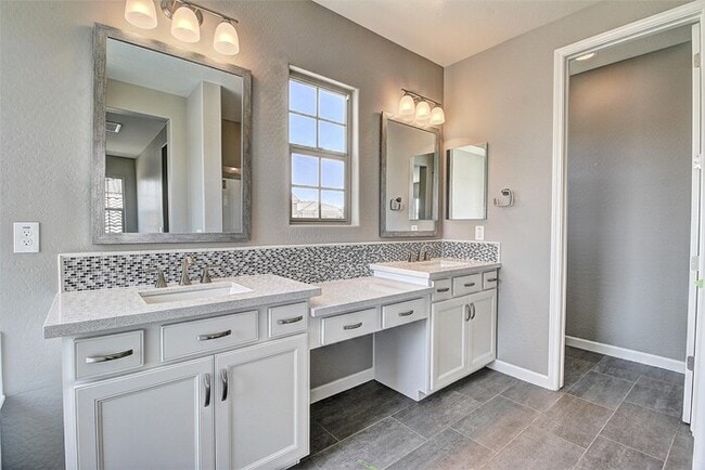 Building Photo - Highly sought neighborhood, stunning home!