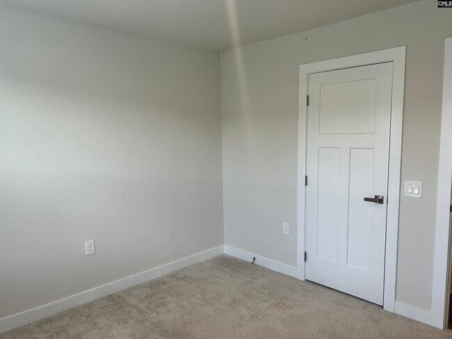Building Photo - 1037 Cameron Ridge Dr