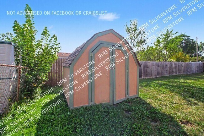 Building Photo - 38004 Fringe Dr