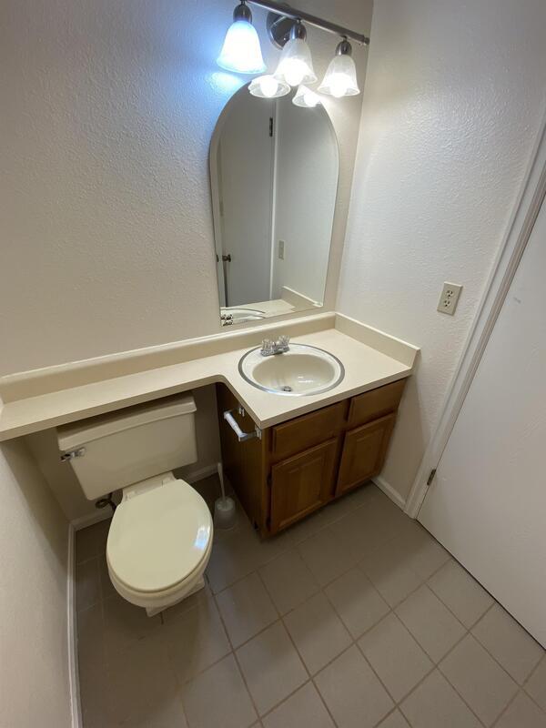 Building Photo - 2551 Sagebrush Ave