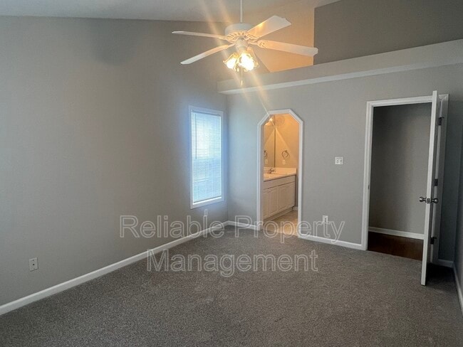 Building Photo - 5152 Limewood St