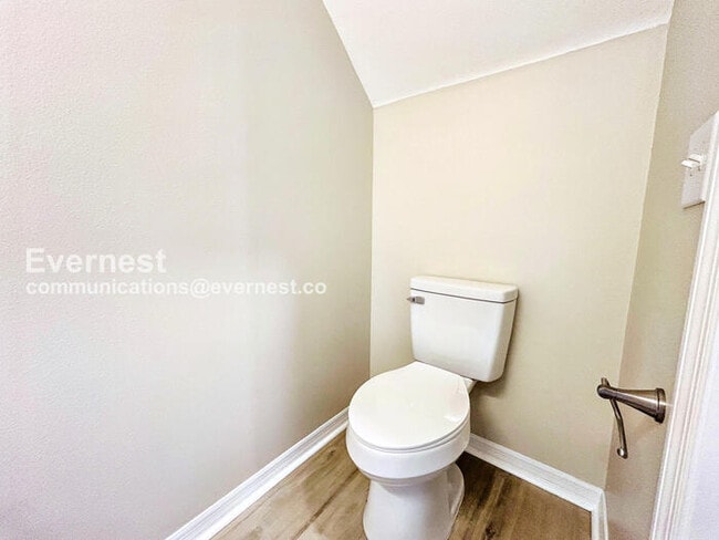 Building Photo - 16351 Swan View Cir