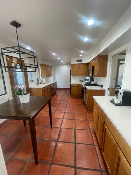 Building Photo - 2641 N Camino Valle Verde