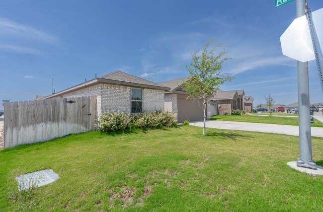 Building Photo - 7616 Silver Crk Ct