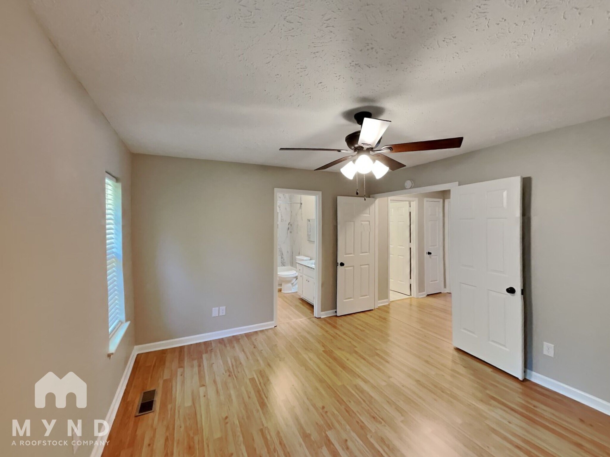 Building Photo - 383 Huntington Ridge Dr