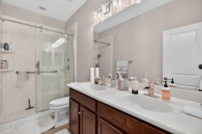 Building Photo - 8984 W Diana Ave