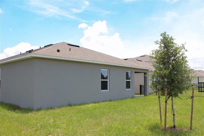 Building Photo - 2869 House Finch Rd