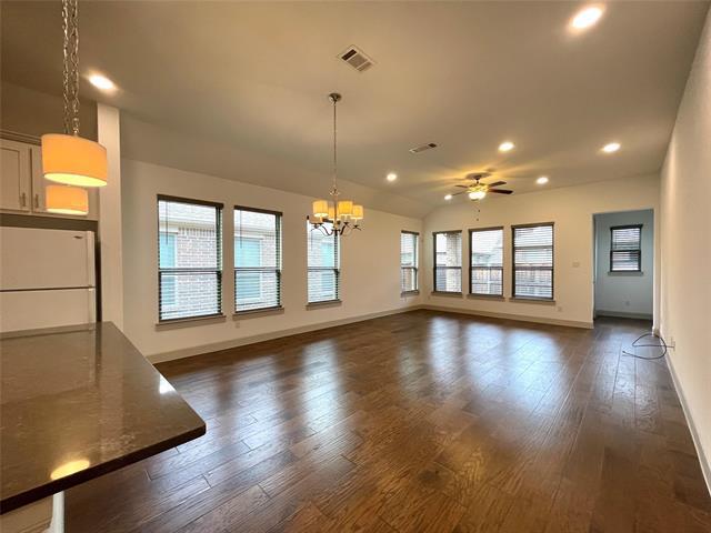 Building Photo - 2269 Lobo Ln