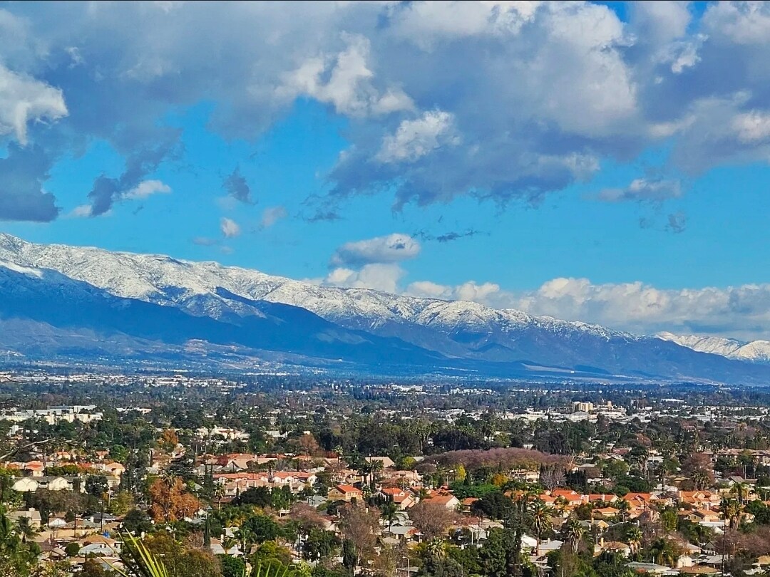 Building Photo - 22 Ridge Crest Cir
