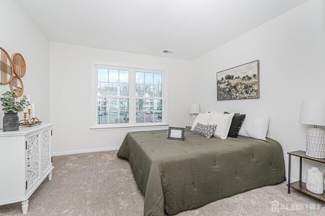 Building Photo - 1227 Waterford Dr