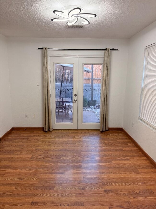 Building Photo - 8624 Alta Loma Ln NE