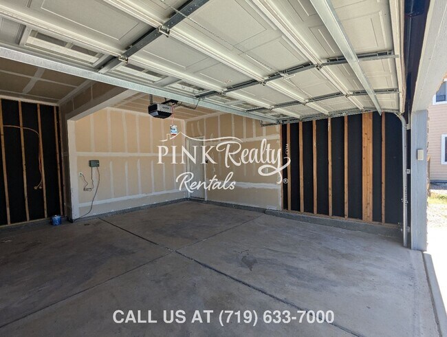 Building Photo - 6265 Laurel Grass Range Trail