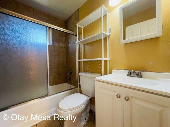 Building Photo - 1061 Saturn Blvd