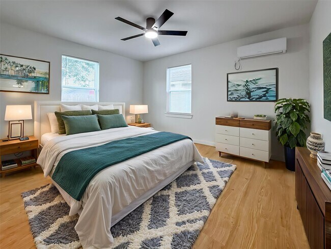 Building Photo - 6707 Avenue F