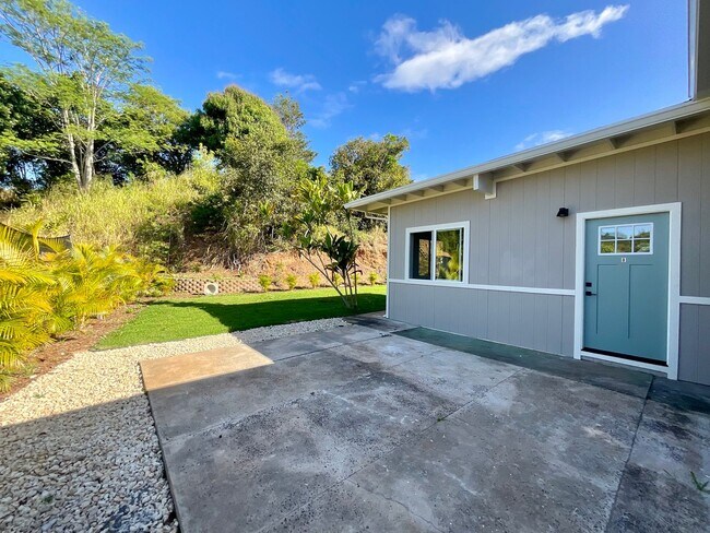 Building Photo - C109