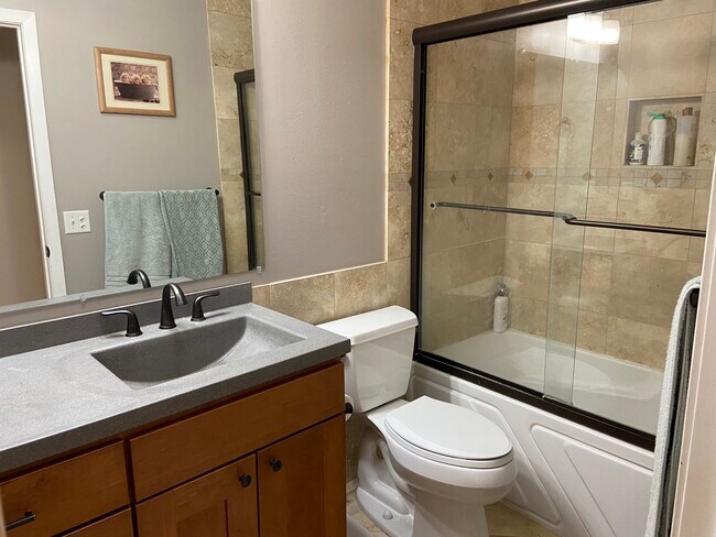 Building Photo - 3620 Independence Ave S