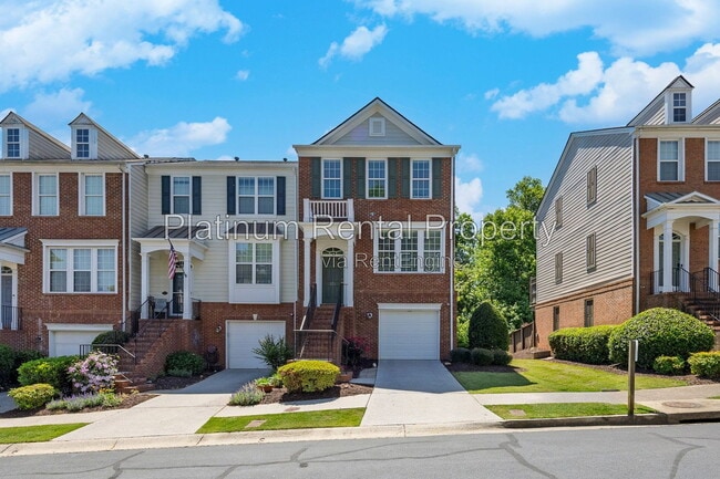 Building Photo - 221 Balaban Cir