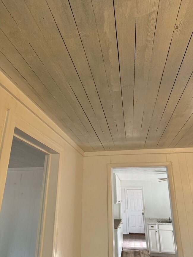 Building Photo - 5424 New Liberty Rd