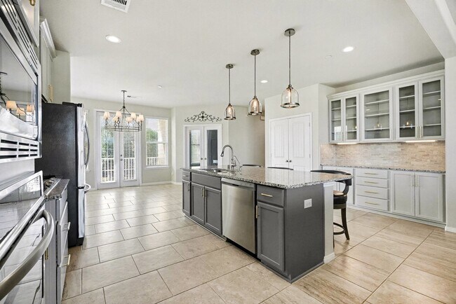 Building Photo - 1412 Veranda Mist