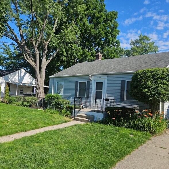 Building Photo - 551 E Webster St