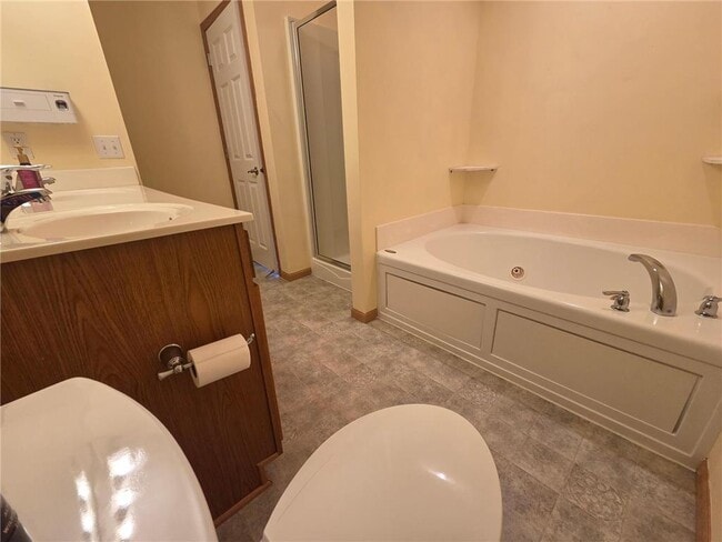 Building Photo - 15842 Frisian Ln