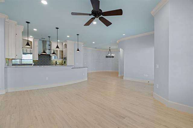 Building Photo - 6675 Mediterranean Dr