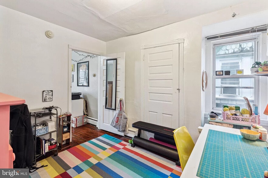 Building Photo - 4819 Walton Ave