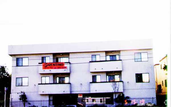 Building Photo - 8655 Willis Ave