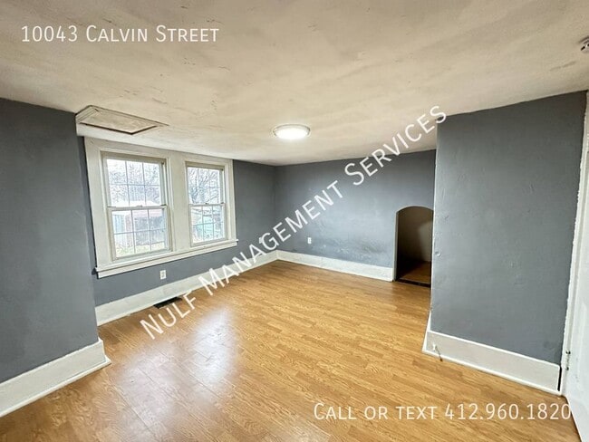 Building Photo - 10043 Calvin St