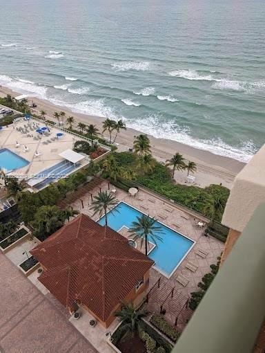 Building Photo - 2080 S Ocean Dr