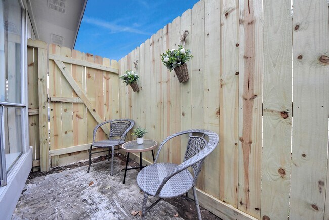 Building Photo - 20627 Burwood Cir