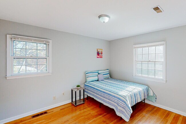 Building Photo - THE PLOVER | Enjoy a spacious split-level home in Jonesboro designed for comfort, privacy, and ea...
