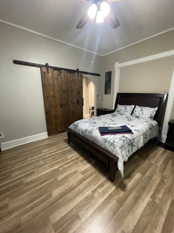 Building Photo - 232 N Randolph St