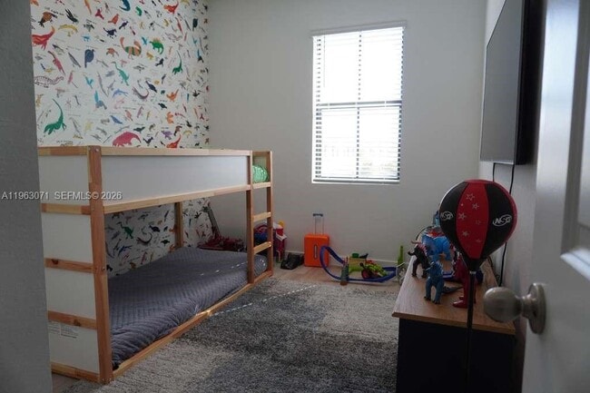 Building Photo - 385 NW 9th St