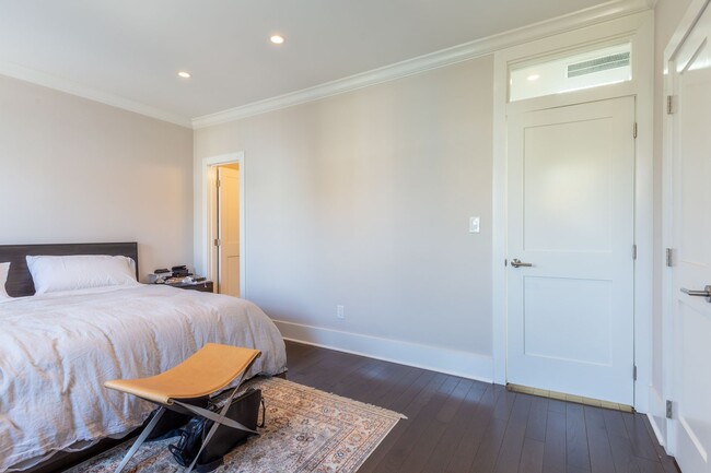 Building Photo - Rare Gem in LeDroit Park w/ Parking!