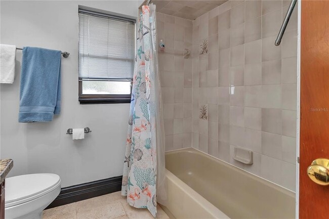 Building Photo - 1542 SE Pinwheel Dr