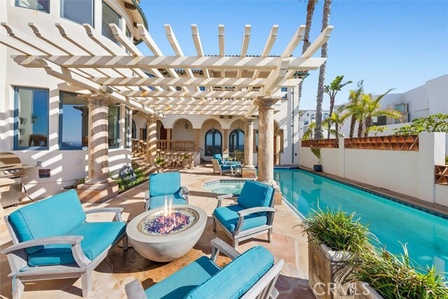 Building Photo - 1500 The Strand