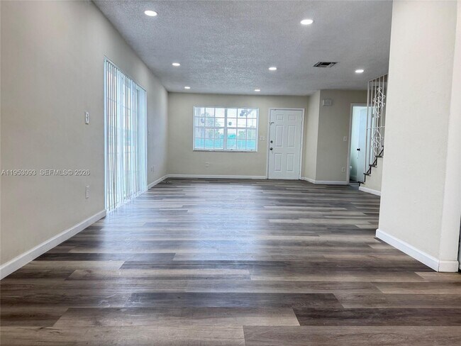 Building Photo - 9503 SW 88th Terrace