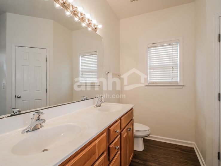 Building Photo - 1408 Parkland Way