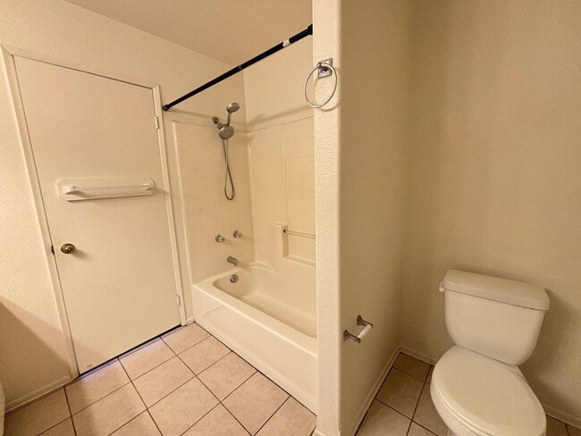 Building Photo - West Palmdale Townhouse
