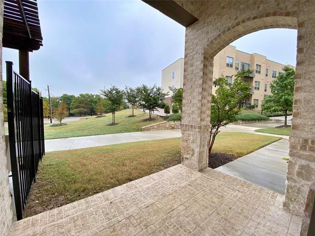 Building Photo - 2612 Cathedral Dr