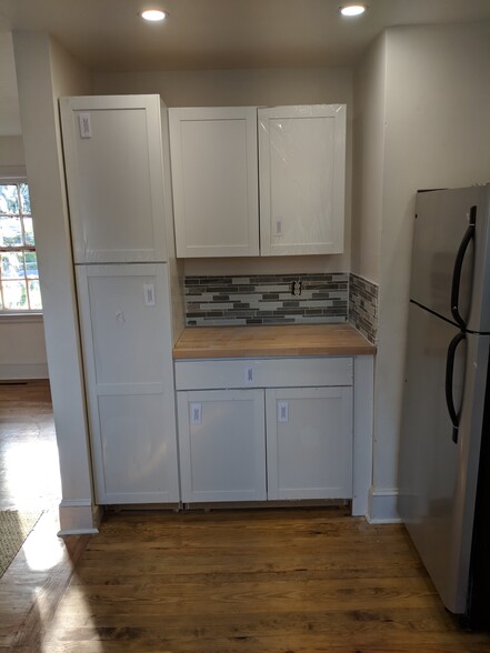 Pantry/prep area. Brand new cabinets, counters and backsplash! - 1111 Watauga St