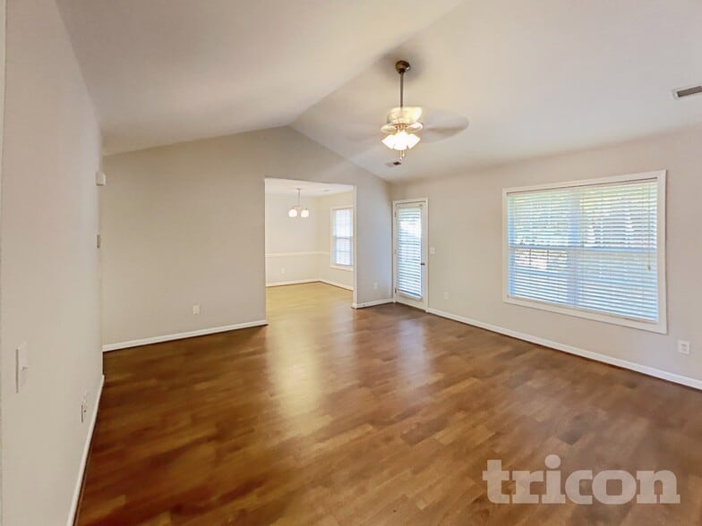 Building Photo - 5121 Benjamin Ct