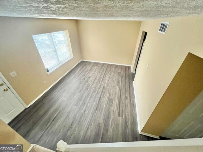 Building Photo - 6418 Meadow Rue Dr