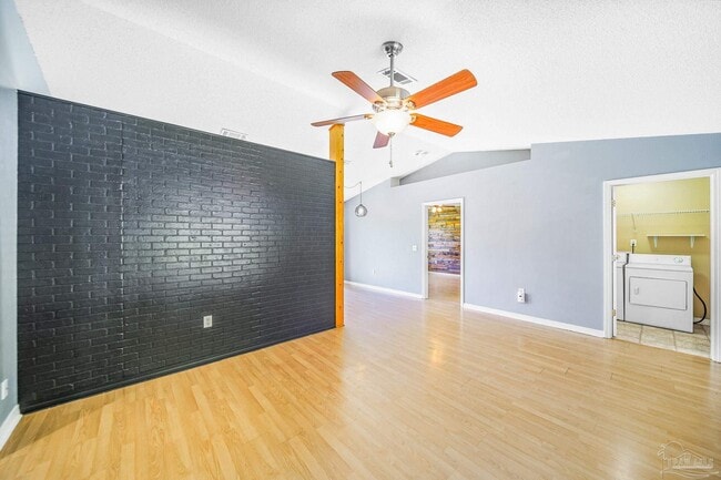 Building Photo - 5899 Gillum Rd