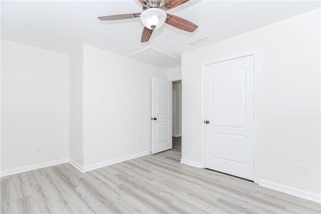 Building Photo - 2023 Jameson Cir NE